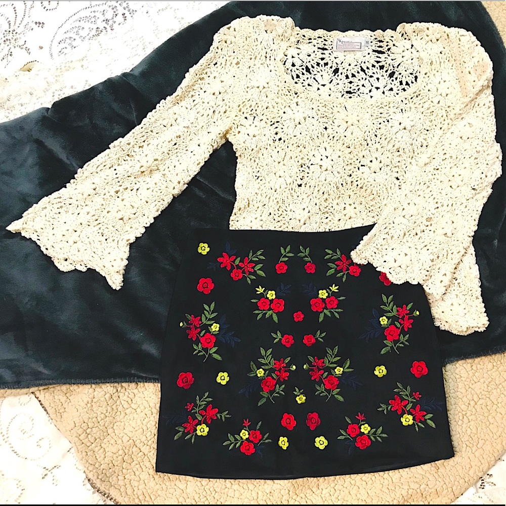 Embroidered, Suede-like, MINI SKIRT